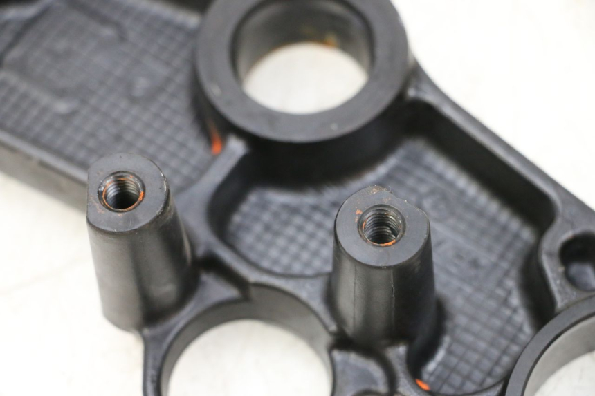 photo de UPPER FORK YOKE SUZUKI GSXR GSX-R 1000 (2003 - 2004) - Alternative perspective