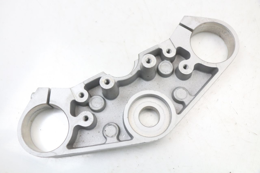 photo de UPPER FORK YOKE HYOSUNG GTR 125 (2006 - 2008) - Technical close-up