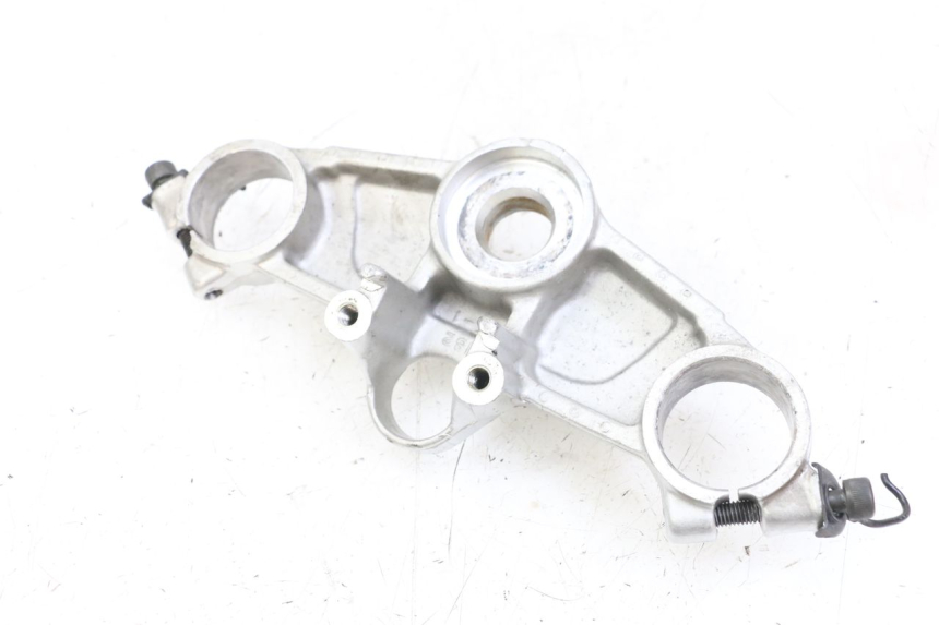 photo de UPPER FORK YOKE HONDA CBR F 1000 (1993 - 1996) - Zoom on usage condition