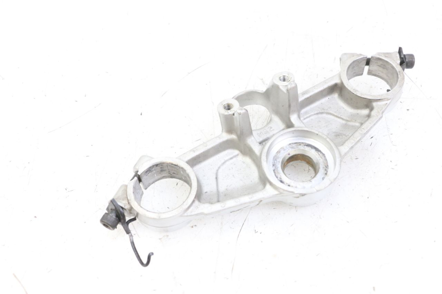 photo de UPPER FORK YOKE HONDA CBR F 1000 (1993 - 1996) - Alternative perspective