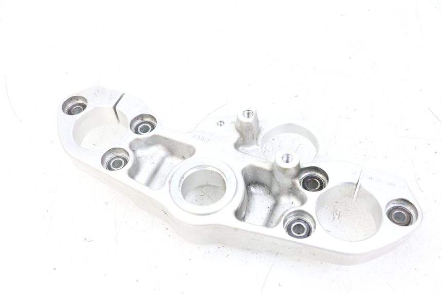 photo de UPPER FORK YOKE MOTO GUZZI NORGE 8V GT 1200 (2011 - 2016) - Zoom on usage condition