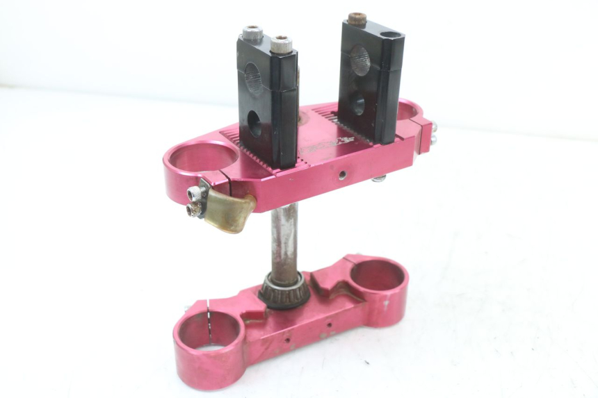 photo de UPPER FORK YOKE YCF PIT BIKE 125 (2010 - 2018) - Component detail