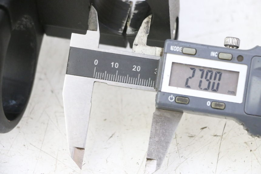 photo de UPPER FORK YOKE APOLLO RFZ 150 - Product overview