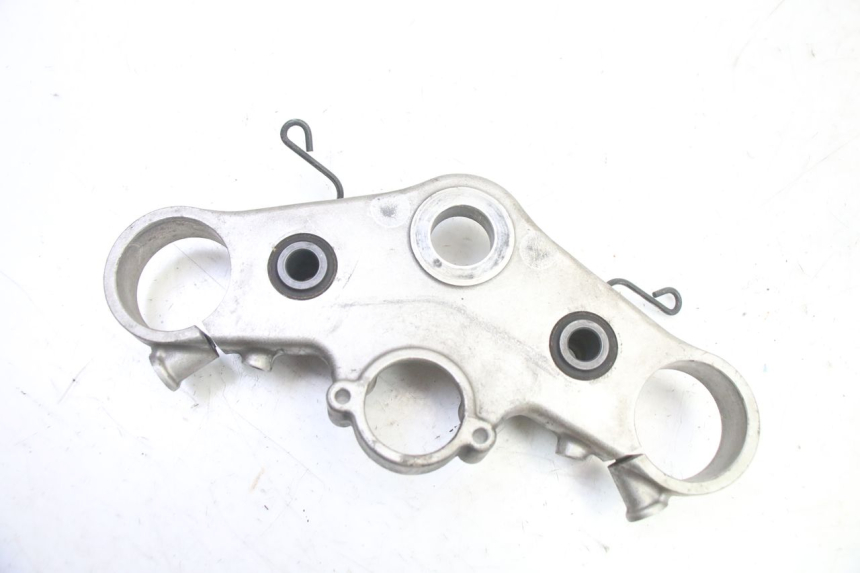 photo de UPPER FORK YOKE HONDA ST PAN EUROPEAN 1300 (2002 - 2013) - Technical close-up