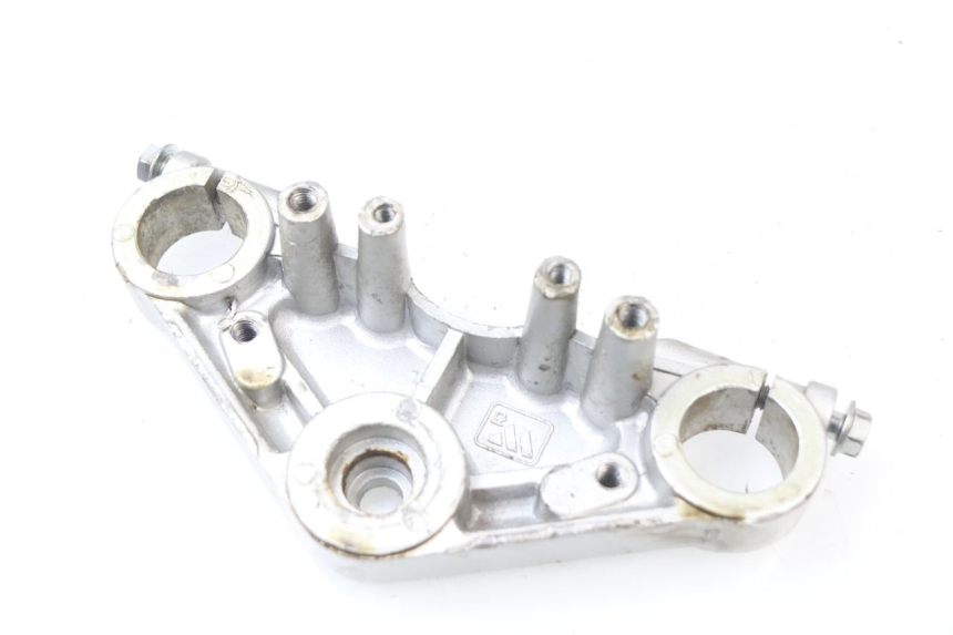 photo de UPPER FORK YOKE YAMASAKI STREET 50 (2013 - 2018) - Component detail