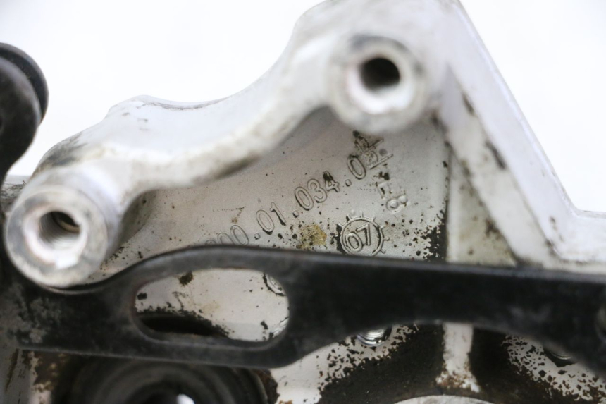 photo de UPPER FORK YOKE KTM SUPERENDURO R 950 (2005 - 2009) - Alternative perspective