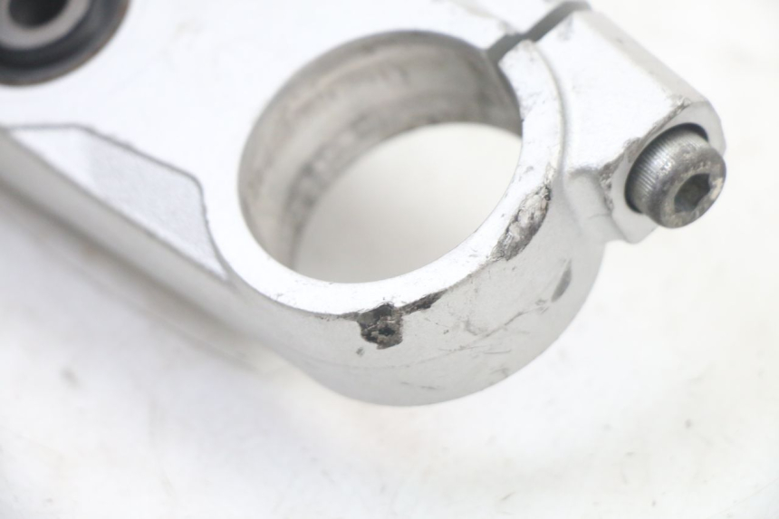 photo de UPPER FORK YOKE SUZUKI GSX F GSXF 650 (2007 - 2015) - Technical close-up