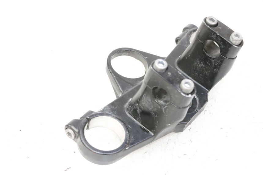photo de UPPER TRIPLE CLAMP YAMAHA TDM ABS 900 (2002 - 2014) - Technical close-up