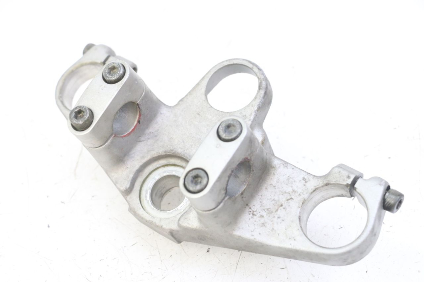 photo de UPPER FORK YOKE YAMAHA TDR DELTABOX 125 (1997 - 2003) - Component detail
