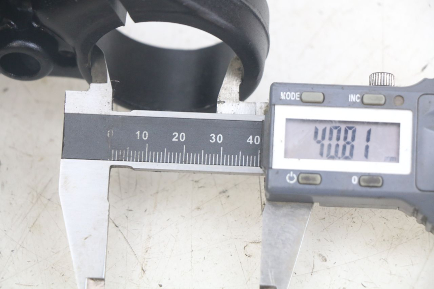 photo de UPPER TRIPLE CLAMP MOTRAC URBAN 4T 50 (2016 - 2024) - Component detail