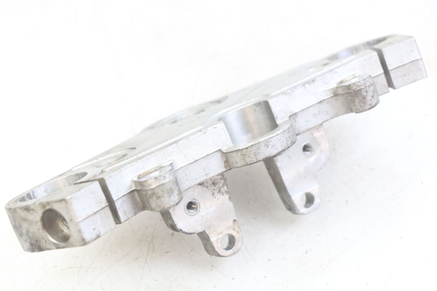 photo de UPPER TRIPLE CLAMP DAELIM VJ ROADWIN FI 125 (2008 - 2017) - Technical close-up