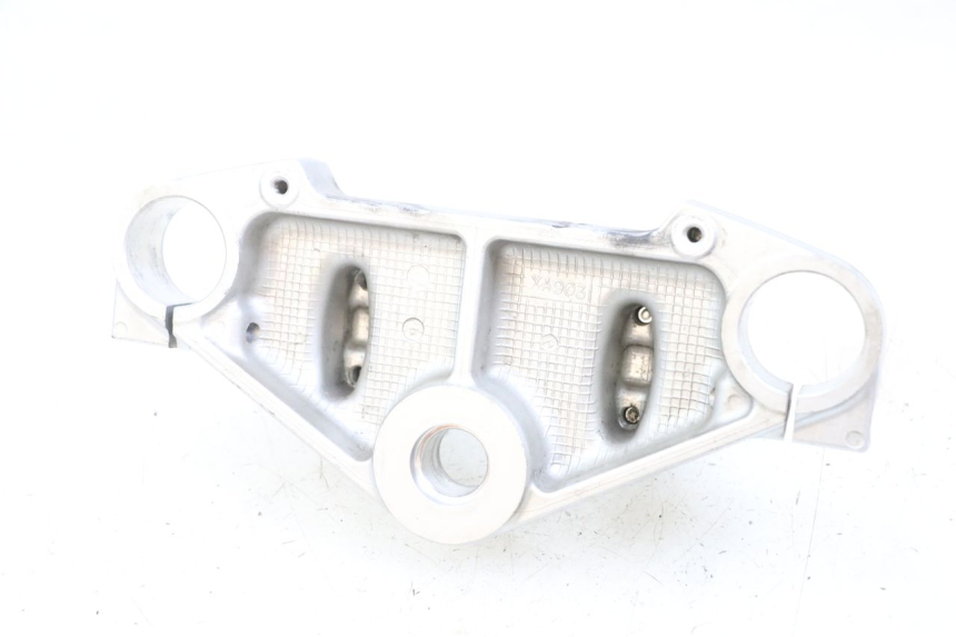 photo de UPPER FORK YOKE SUZUKI VL INTRUDER 125 (2004 - 2007) - Zoom on usage condition