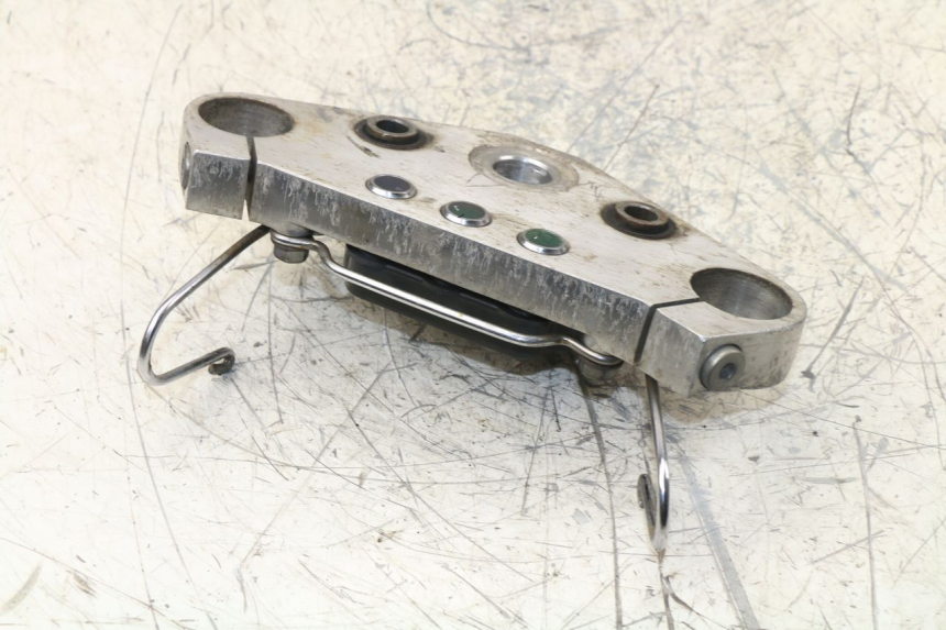 photo de UPPER FORK YOKE DAELIM VT 125 (1998 - 2003) - Alternative perspective