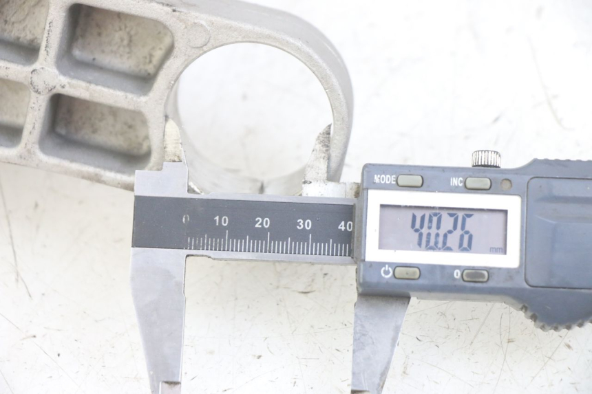 photo de UPPER FORK YOKE KYMCO X-CITING XCITING 400 (2014 - 2018) - Zoom on usage condition