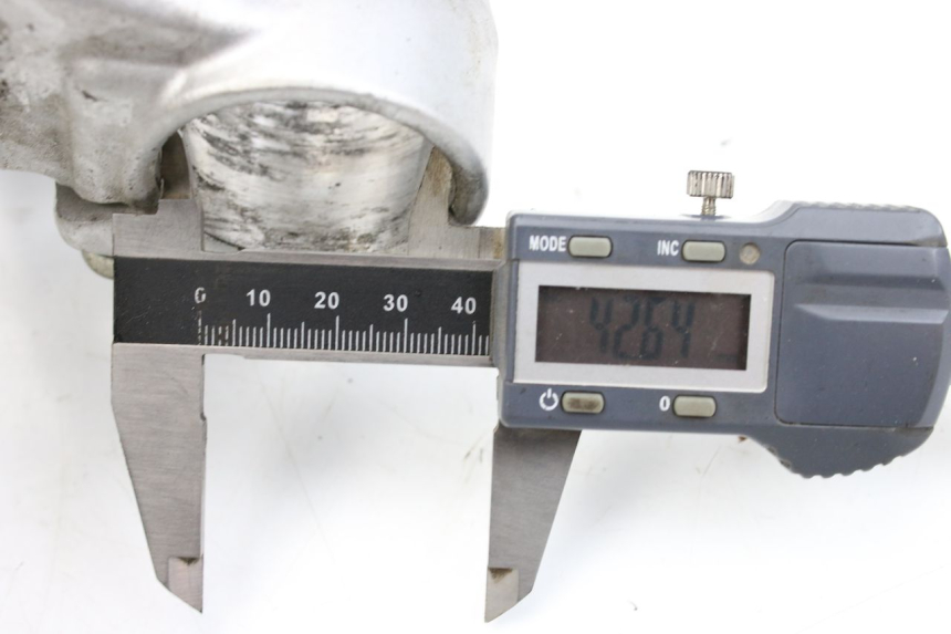 photo de UPPER FORK YOKE YAMAHA XP T-MAX TMAX ABS 530 (2012 - 2015) - Fixing points details