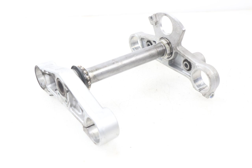 photo de UPPER FORK YOKE YAMAHA XP T-MAX TMAX 500 (2008 - 2012) - Alternative perspective