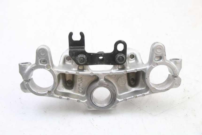 photo de UPPER FORK YOKE YAMAHA TTR 125 (2000 - 2020) - Fixing points details