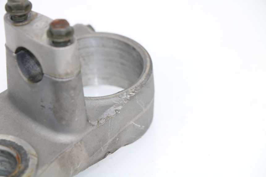 photo de UPPER FORK YOKE YAMAHA YZ-F YZF 250 (2001 - 2006) - Alternative perspective