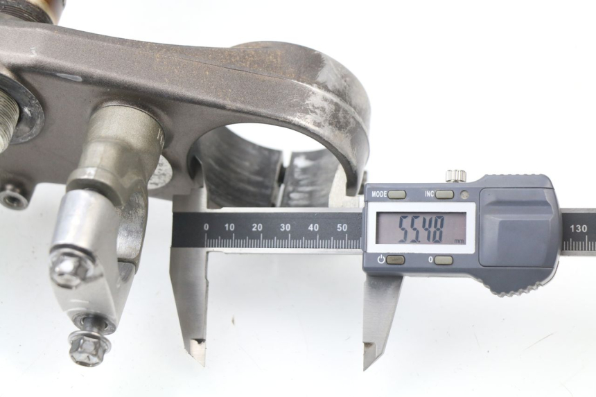 photo de UPPER FORK YOKE YAMAHA YZ-F YZF 250 (2007 - 2013) - Alternative perspective