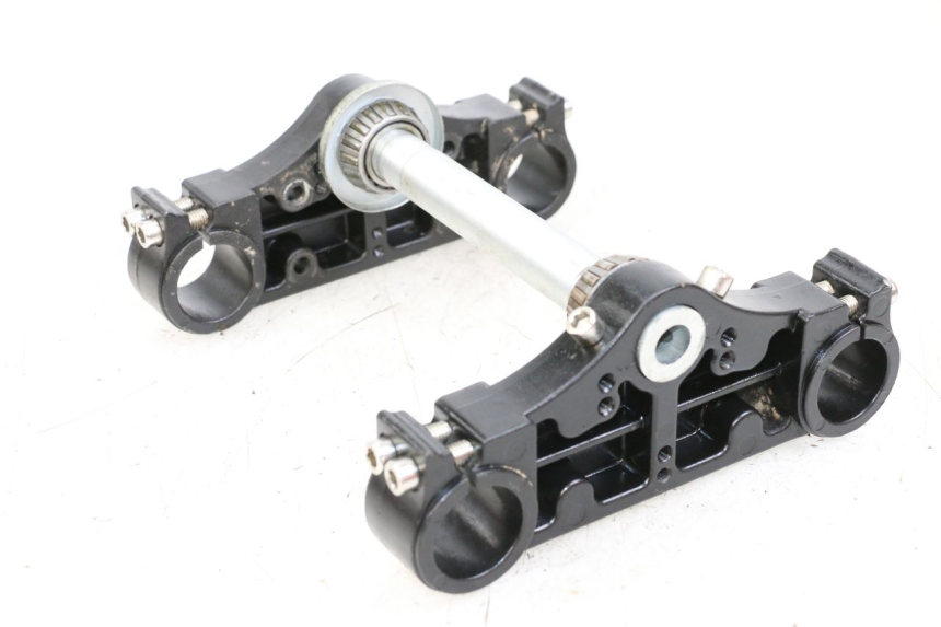 photo de YOKES FORK NITRO MOTORS THUNDER 125 - Fixing points details