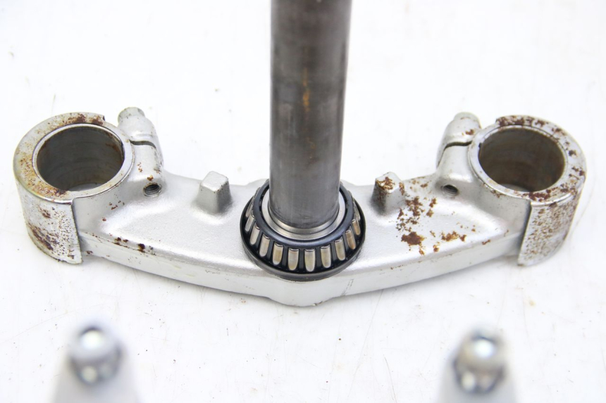 photo de FORK HEAD YAMAHA XV VIRAGO 750 (1984 - 1998) - Fixing points details