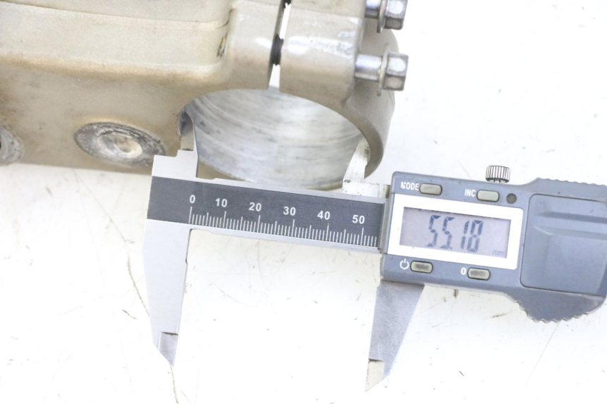 photo de YOKES FORK YAMAHA YZ-F YZF 250 (2007 - 2013) - Zoom on usage condition