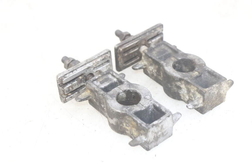 photo de CHAIN TENSIONER HONDA CBR F SC25 1000 (1989 - 1992) - Zoom on usage condition