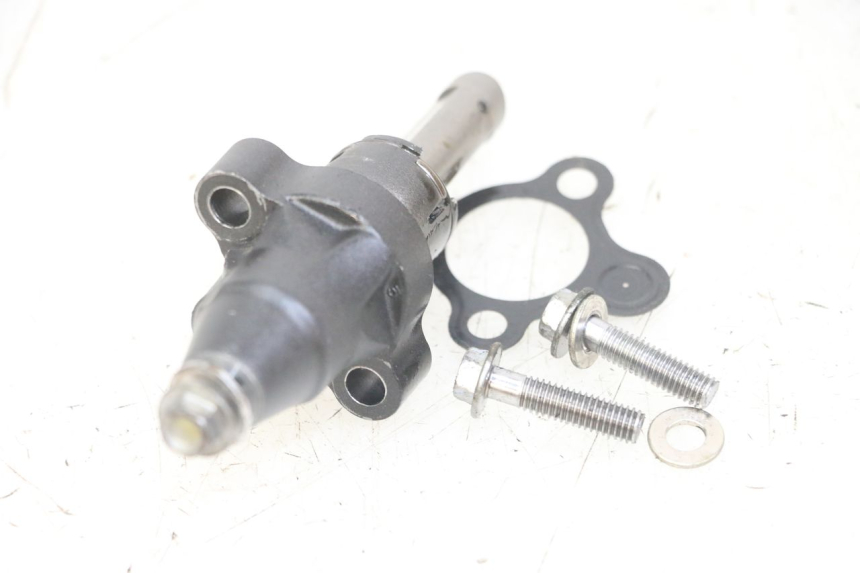 photo de CAM CHAIN TENSIONER HONDA CB R 1000 (2018 - 2023) - Alternative perspective