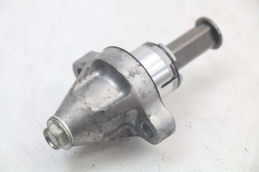 photo de TIMING CHAIN TENSIONER YAMAHA FJR ABS 1300 (2006 - 2012) - Alternative perspective