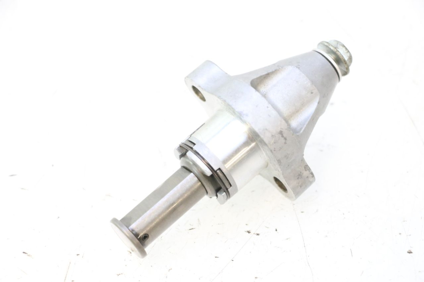 photo de CAM CHAIN TENSIONER YAMAHA FJR 1300 (2001 - 2005) - Alternative perspective