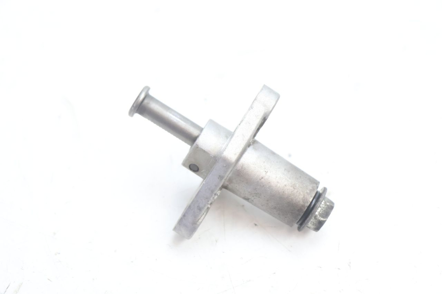 photo de CAM CHAIN TENSIONER SYM MIO 50 (2005 - 2010) - Alternative perspective
