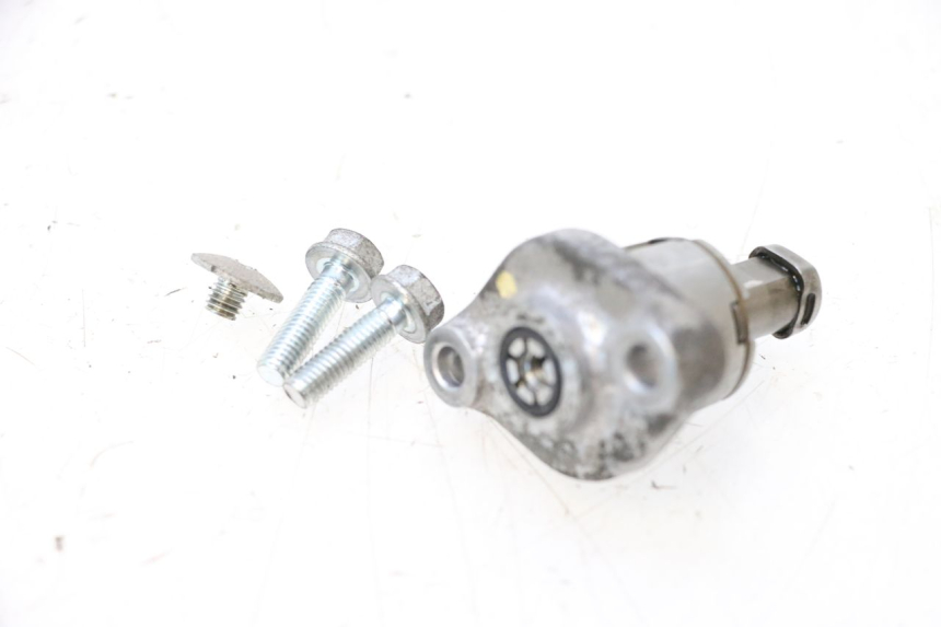 photo de CAM CHAIN TENSIONER HONDA PCX (JF57/JF64) 125 (2014 - 2018) - Alternative perspective