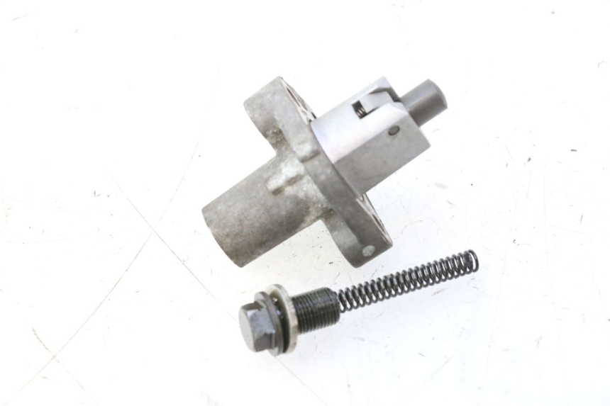 photo de CAM CHAIN TENSIONER SUZUKI SV N 650 (2003 - 2009) - Technical close-up