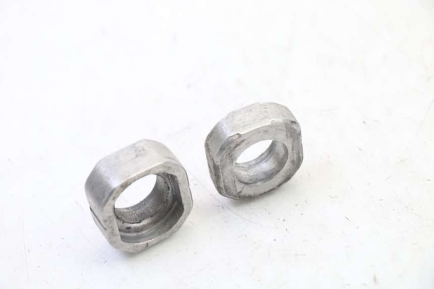 photo de CHAIN ADJUSTER BMW G310 R 310 (2016 - 2020) - Component detail