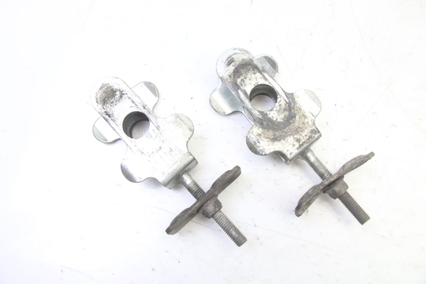 photo de CHAIN ADJUSTER SUZUKI GS GSE 500 (2001 - 2003) - Zoom on usage condition