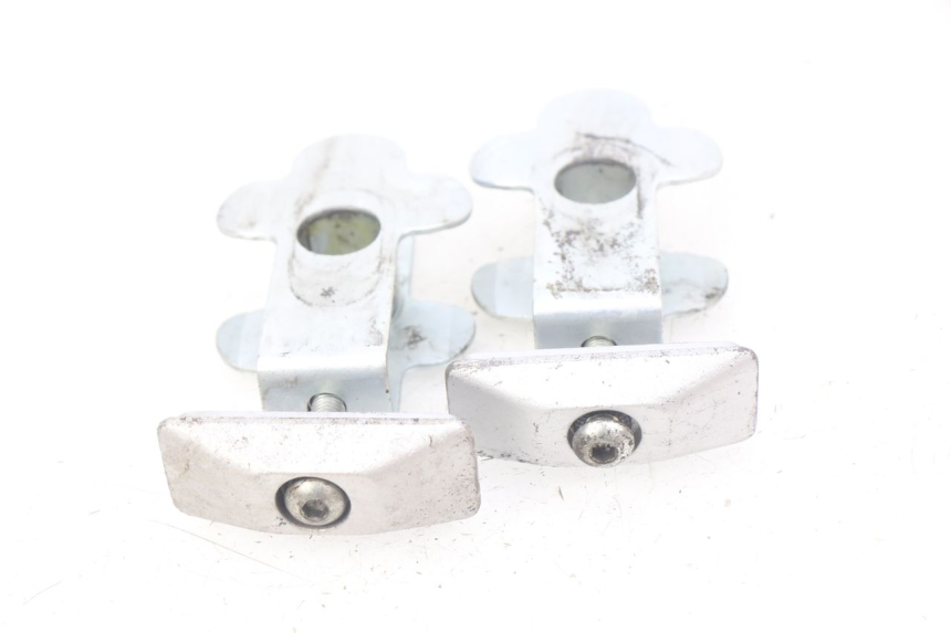 photo de CHAIN ADJUSTER SUZUKI GSF N BANDIT 600 (2000 - 2004) - Alternative perspective