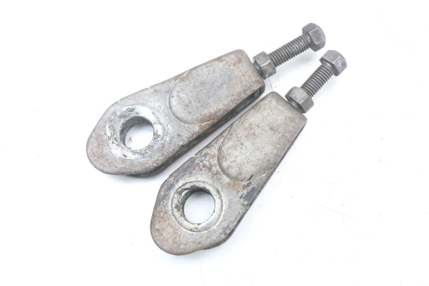 photo de CHAIN ADJUSTER SUZUKI GSX E 250 (1982 - 1983) - Component detail