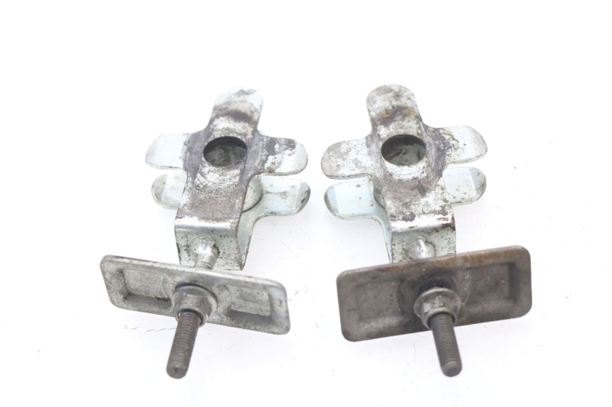 photo de CHAIN ADJUSTER SUZUKI GSXF GSX F 600 (1988 - 1997) - Zoom on usage condition