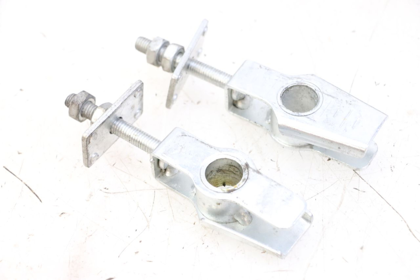 photo de CHAIN ADJUSTER KIDEN KD125-G 125 (2018 - 2022) - Zoom on usage condition