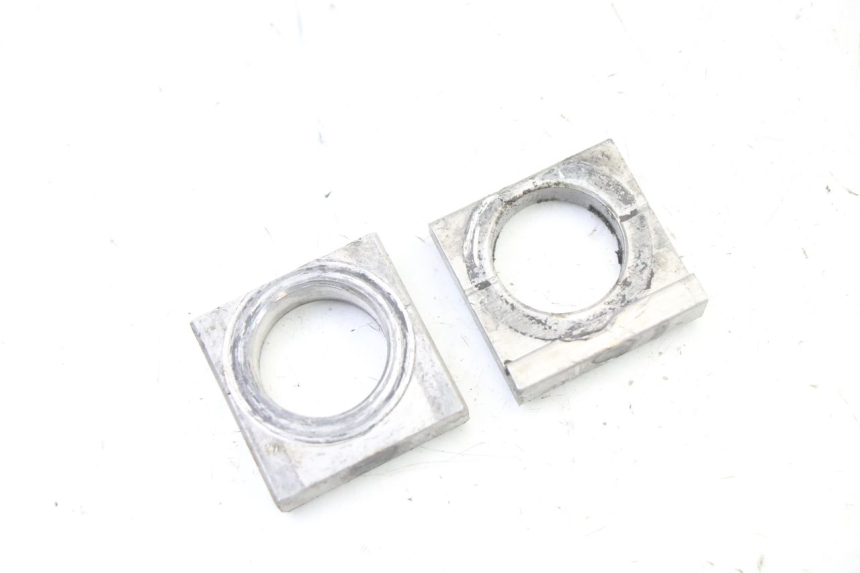 photo de CHAIN ADJUSTER KAWASAKI KX F KXF 450 (2009 - 2011) - Component detail