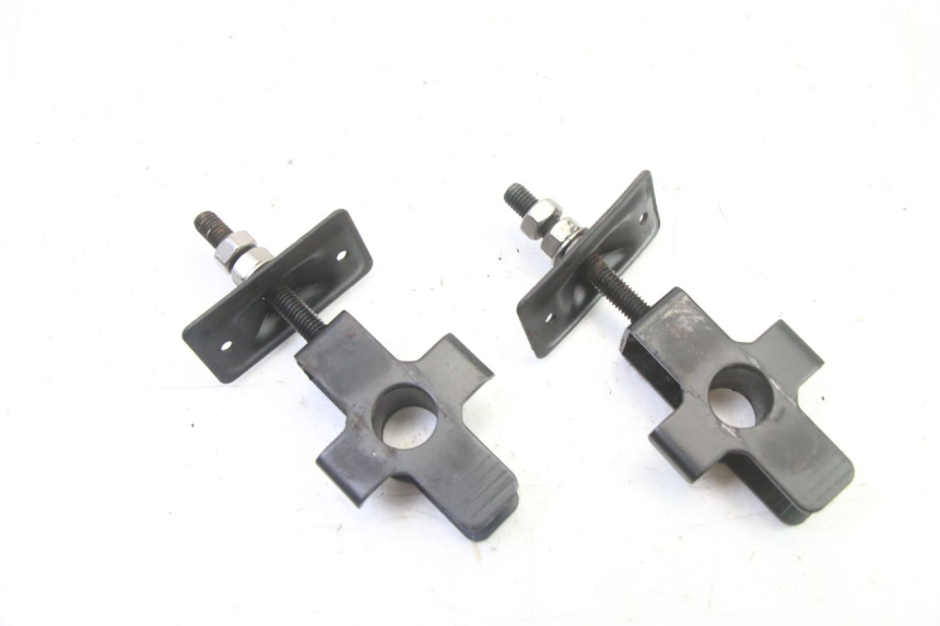 photo de CHAIN ADJUSTER MAG POWER R-STREET 50 (2016 - 2025) - Zoom on usage condition