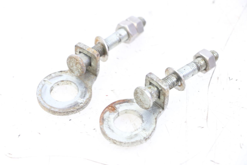 photo de CHAIN ADJUSTER REGAL RAPTOR SPYDER 125 (2010 - 2018) - Zoom on usage condition