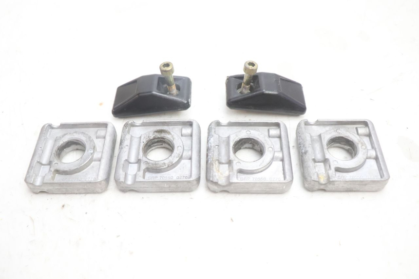 photo de CHAIN ADJUSTER CAN-AM SPYDER RS 1000 (2008 - 2012) - Component detail
