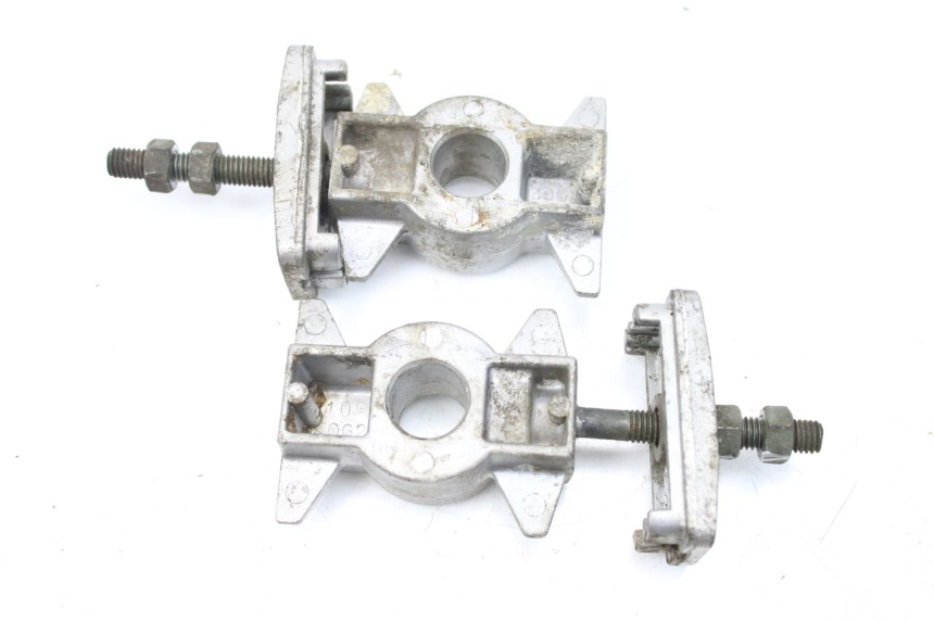 photo de CHAIN TENSIONER YAMAHA TDR DELTABOX 125 (1997 - 2003) - Alternative perspective