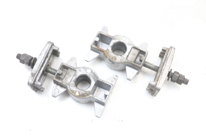 photo de CHAIN TENSIONER YAMAHA TDR DELTABOX 125 (1997 - 2003) - Alternative perspective