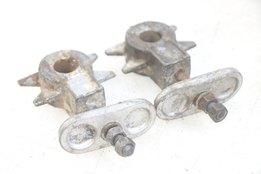 photo de CHAIN ADJUSTER YAMAHA XJN DIVERSION 600 (2000 - 2003) - Main view