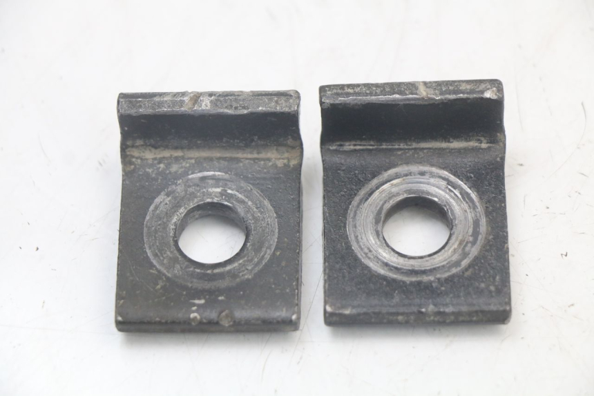 photo de CHAIN TENSIONER PEUGEOT XP6 50 (1997 - 2003) - Alternative perspective