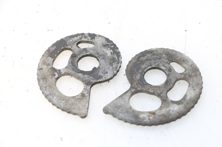 photo de CHAIN ADJUSTER HONDA XRV AFRICA TWIN 750 (1990 - 1992) - Component detail