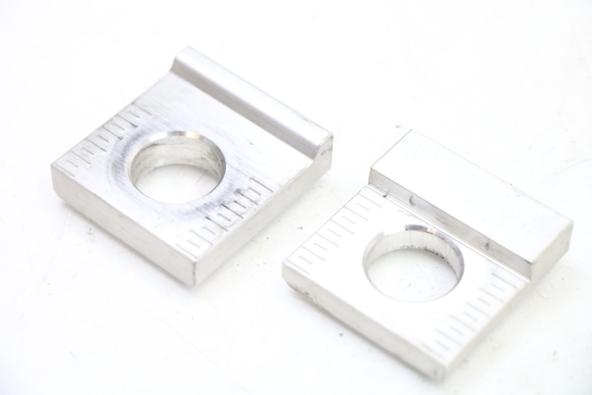 photo de CHAIN ADJUSTER YAMAHA TRACER 7 700 (2020 - 2024) - Component detail