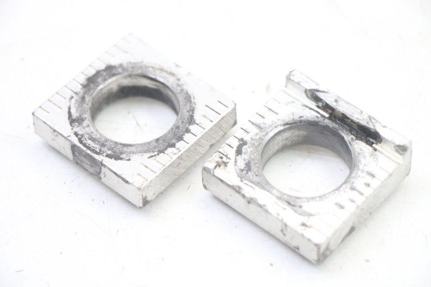 photo de CHAIN ADJUSTER YAMAHA YZ 125 (2006 - 2016) - Component detail